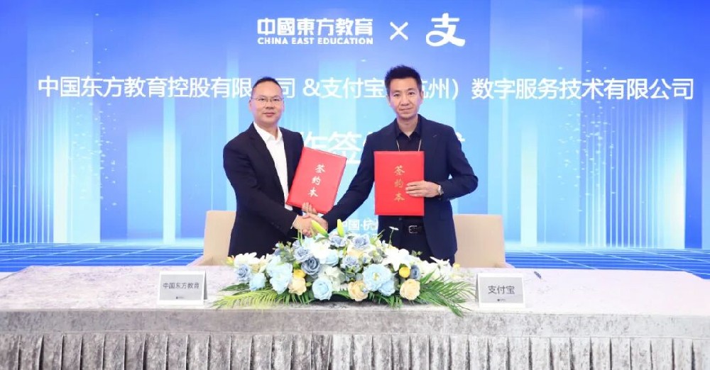 為什么學AIGC數字動漫游戲設計專業要到武漢新華？