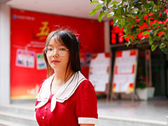 【新生故事】李婷婷：放棄普高轉(zhuǎn)學(xué)來新華，夢(mèng)想創(chuàng)業(yè)經(jīng)營(yíng)一家網(wǎng)店！